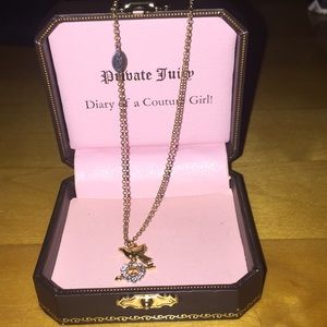 Juicy Couture Gold necklace